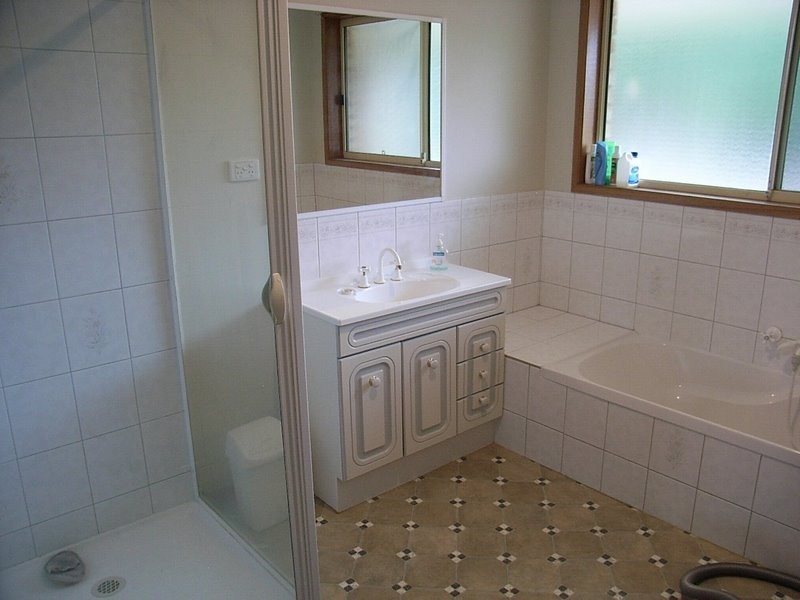 10 Neagarra Street, Dodges Ferry TAS 7173