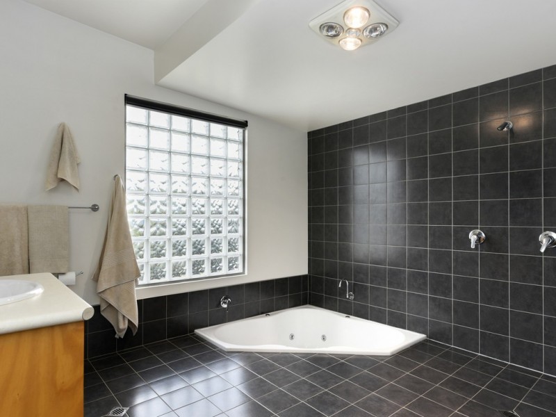 7 Mayfair Court, Howrah TAS 7018