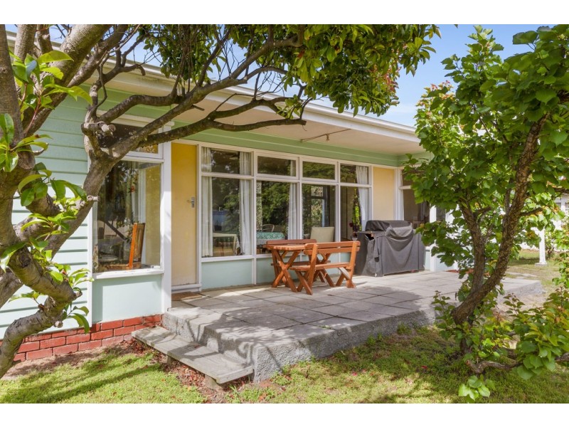10 Seventh Avenue, Dodges Ferry TAS 7173