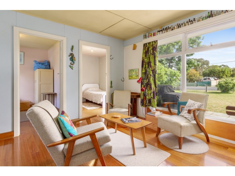 10 Seventh Avenue, Dodges Ferry TAS 7173