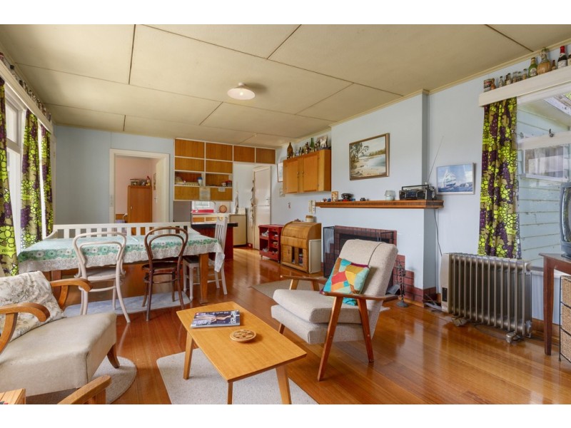 10 Seventh Avenue, Dodges Ferry TAS 7173