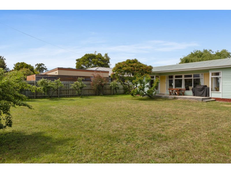10 Seventh Avenue, Dodges Ferry TAS 7173