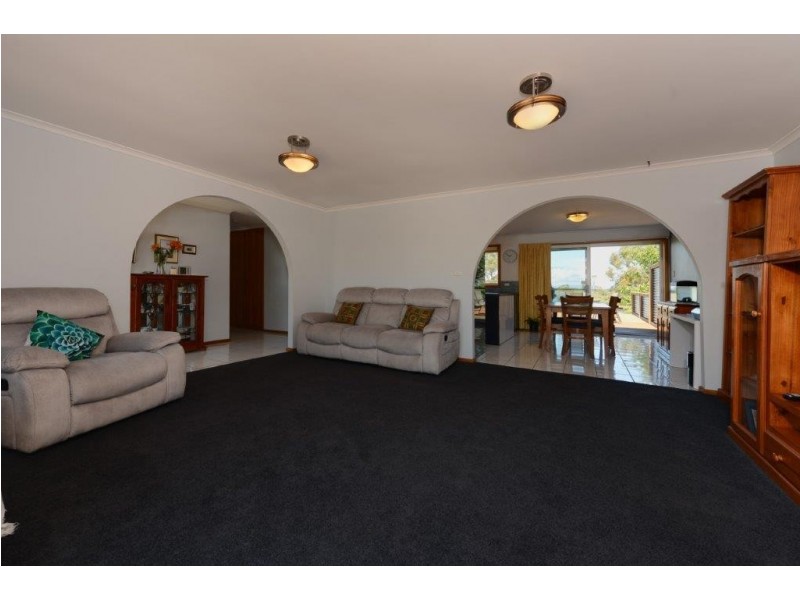 27 Fenton Street, Midway Point TAS 7171