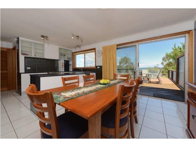 27 Fenton Street, Midway Point TAS 7171