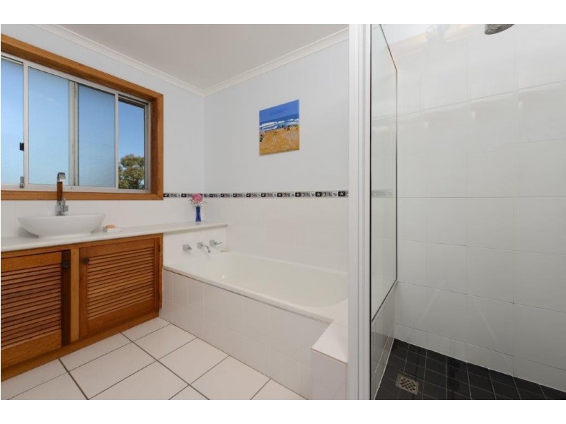 27 Fenton Street, Midway Point TAS 7171