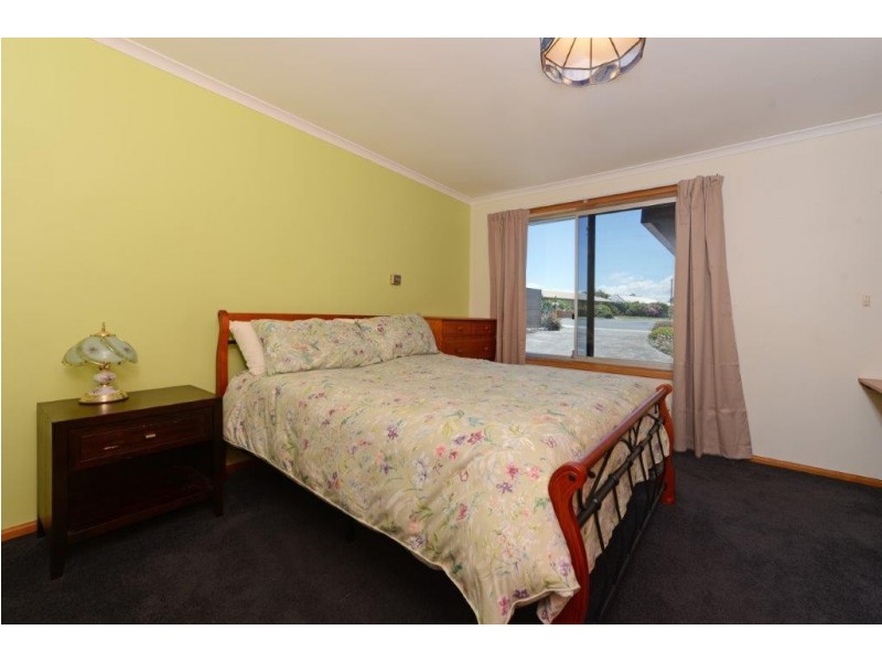 27 Fenton Street, Midway Point TAS 7171