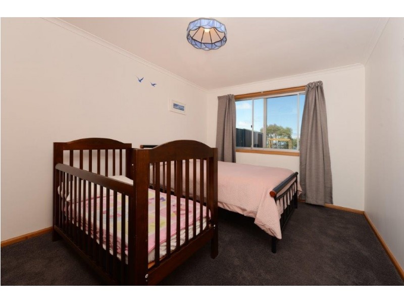 27 Fenton Street, Midway Point TAS 7171