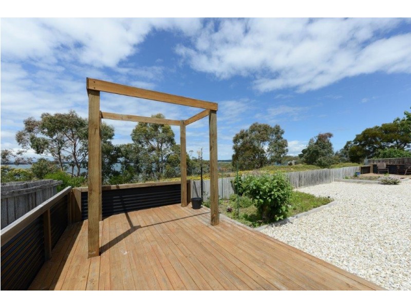 27 Fenton Street, Midway Point TAS 7171