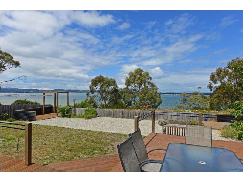 27 Fenton Street, Midway Point TAS 7171