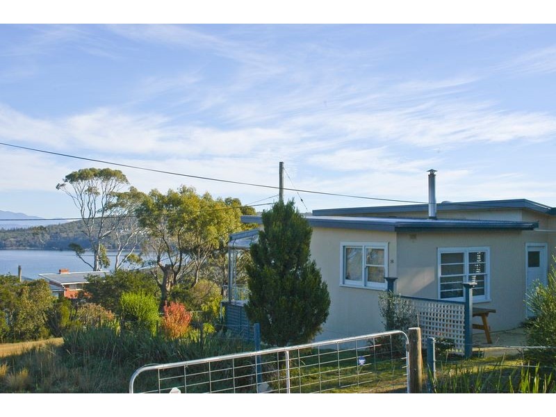 14 Spiraea Street, Primrose Sands TAS 7173