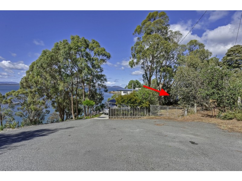 7 and 9 Susans Bay Road, Primrose Sands TAS 7173