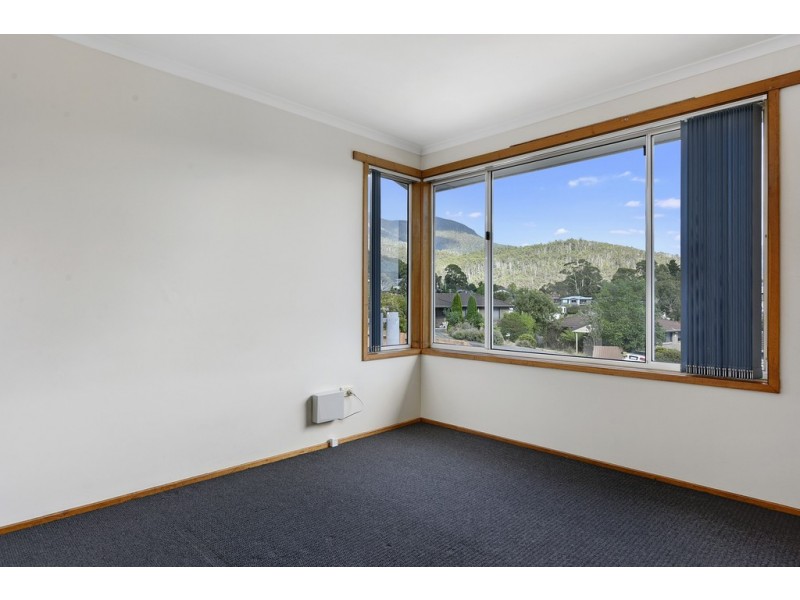 7 Lighton Way, Lenah Valley TAS 7008