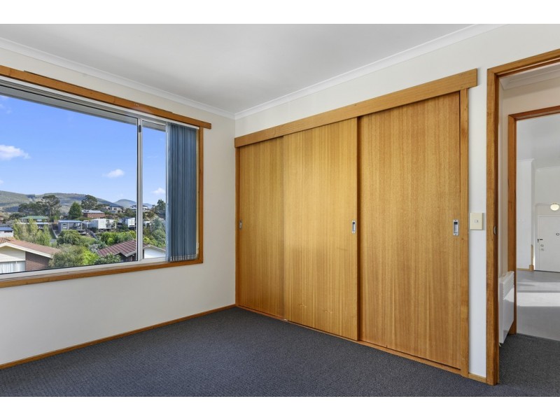 7 Lighton Way, Lenah Valley TAS 7008