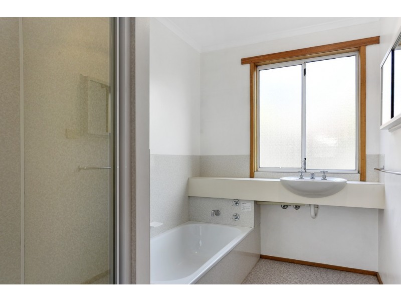 7 Lighton Way, Lenah Valley TAS 7008