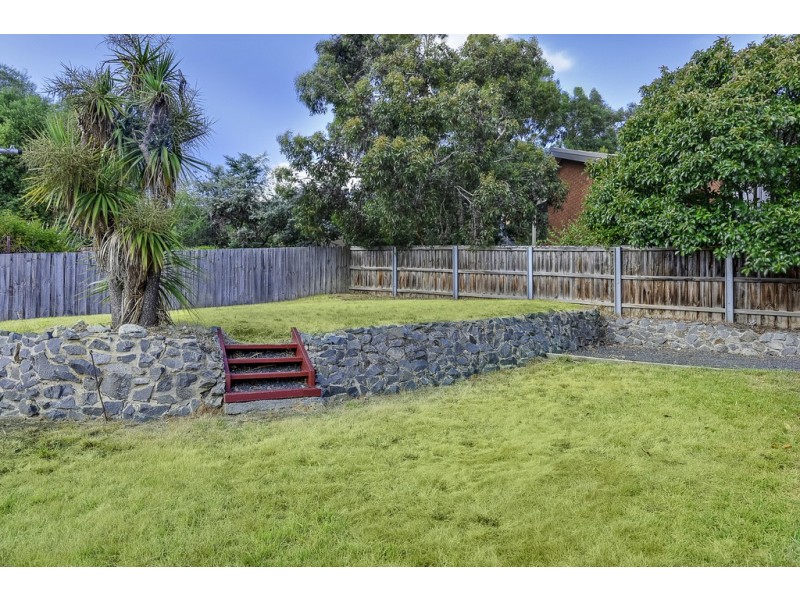 7 Lighton Way, Lenah Valley TAS 7008