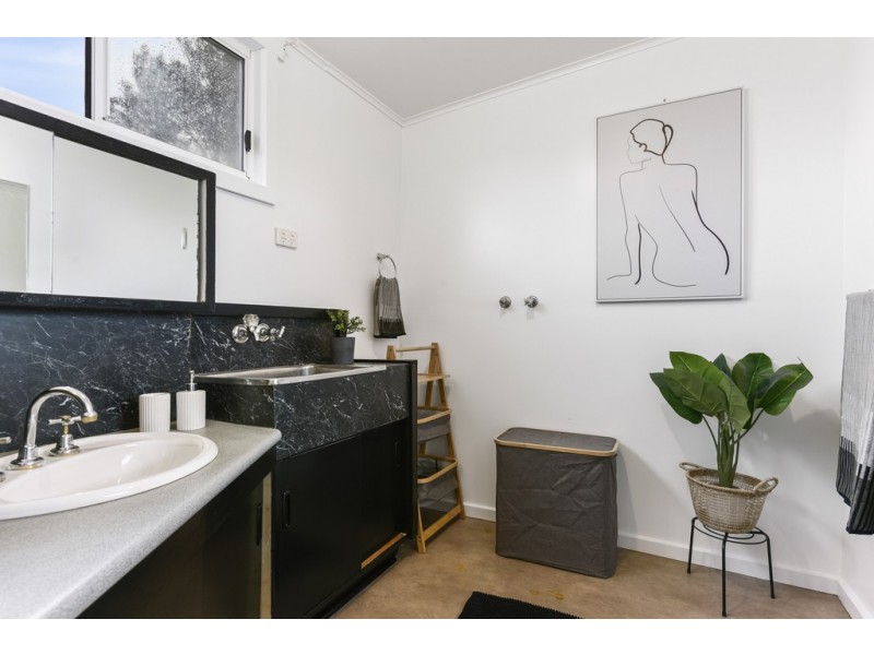 68 Tiger Head Road, Dodges Ferry TAS 7173