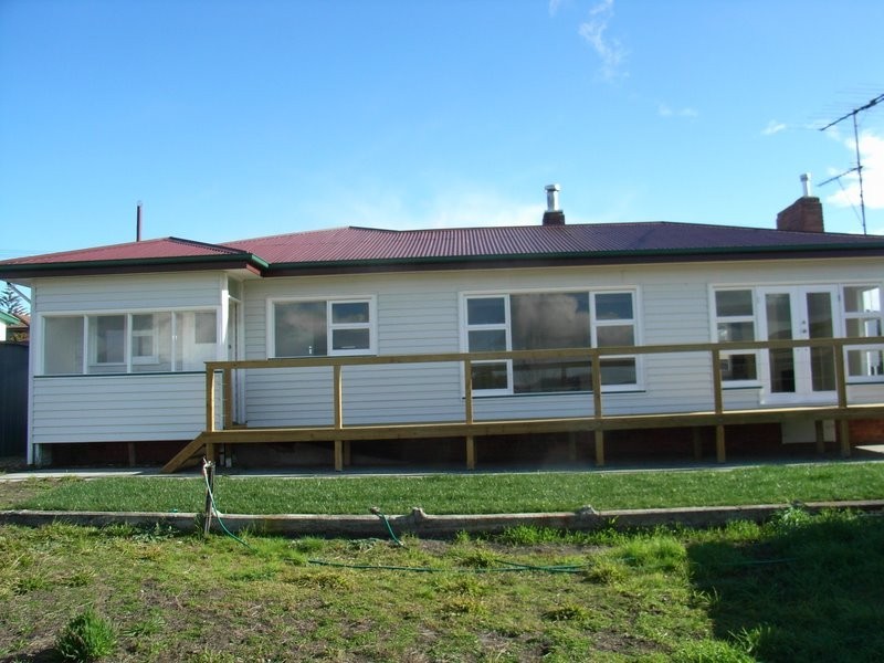 33 Third Avenue, Midway Point TAS 7171