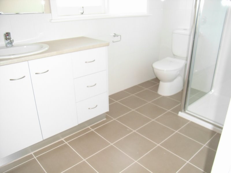 33 Third Avenue, Midway Point TAS 7171