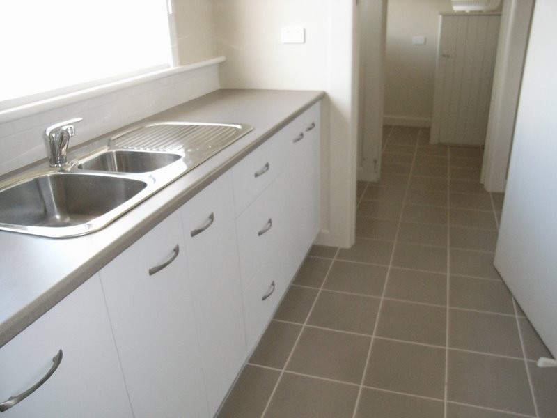 33 Third Avenue, Midway Point TAS 7171