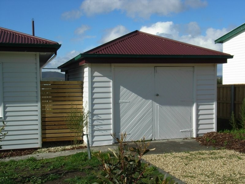 33 Third Avenue, Midway Point TAS 7171