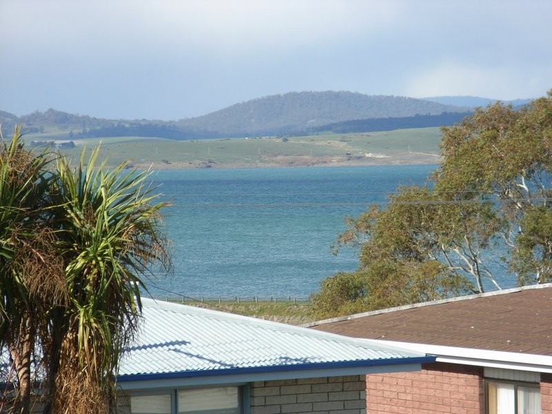 33 Third Avenue, Midway Point TAS 7171