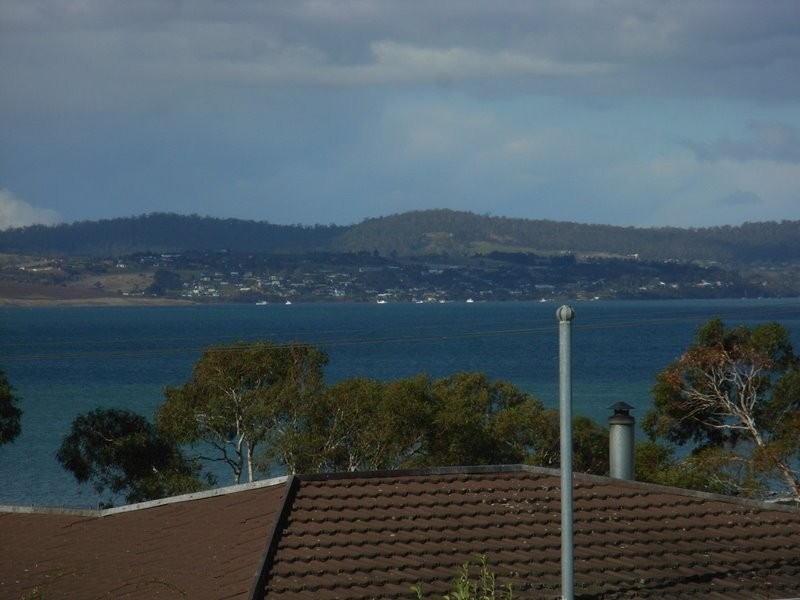 33 Third Avenue, Midway Point TAS 7171