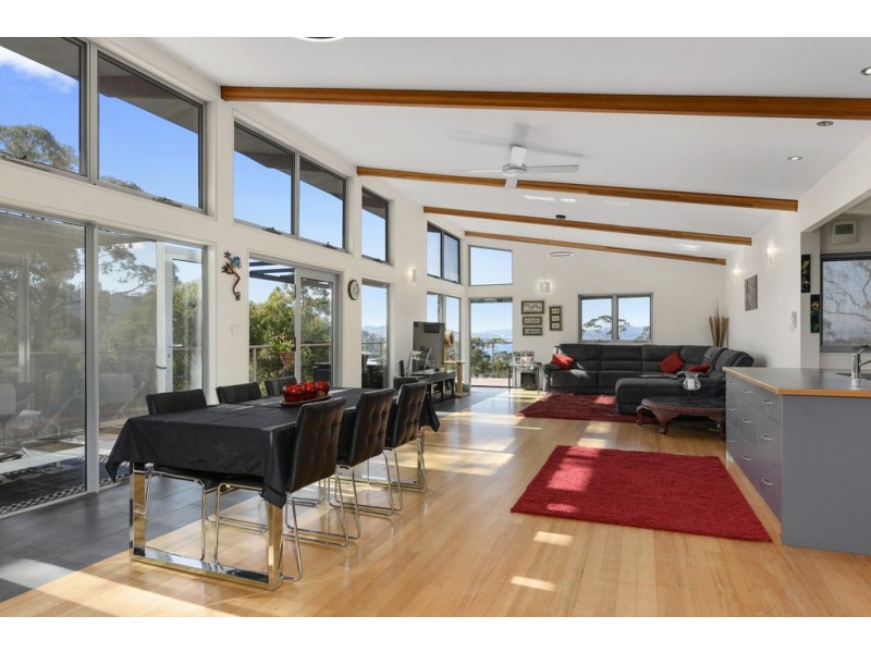 4 Correa Street, Primrose Sands TAS 7173