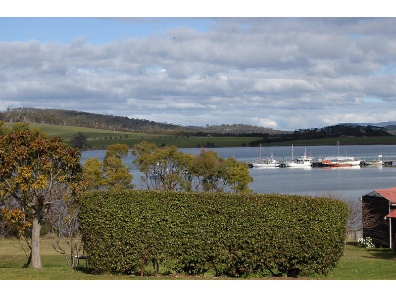 91 Arthur Highway, Dunalley TAS 7177