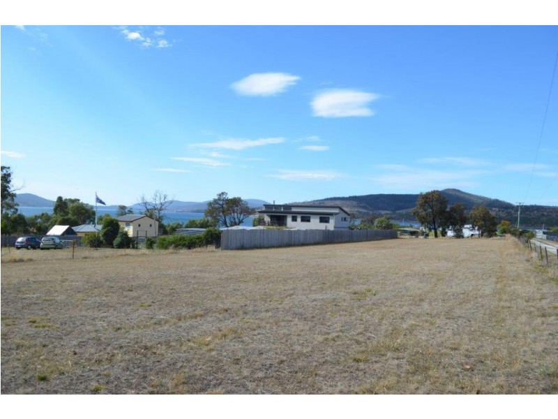 77A Arthur Highway, Dunalley TAS 7177