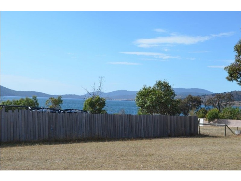 77A Arthur Highway, Dunalley TAS 7177