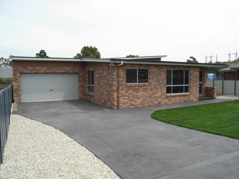 100 West Pennington Drive, Sorell TAS 7172
