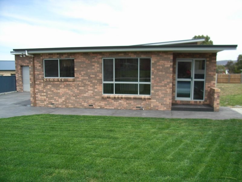 100 West Pennington Drive, Sorell TAS 7172