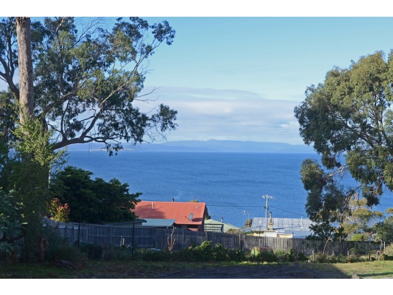 4 Pine Court, Primrose Sands TAS 7173