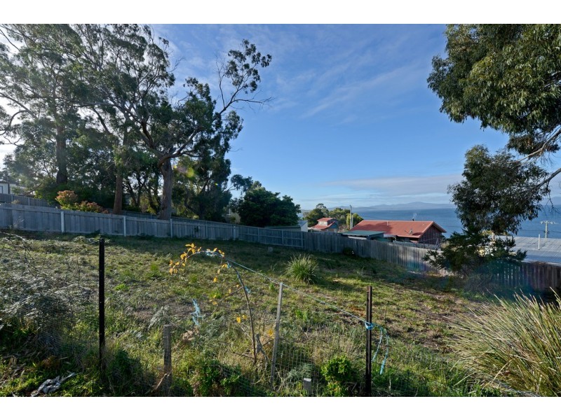 4 Pine Court, Primrose Sands TAS 7173