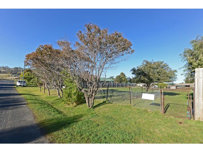 10 Pier Road, Opossum Bay TAS 7023