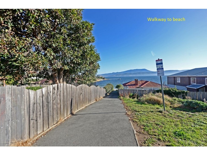 10 Pier Road, Opossum Bay TAS 7023
