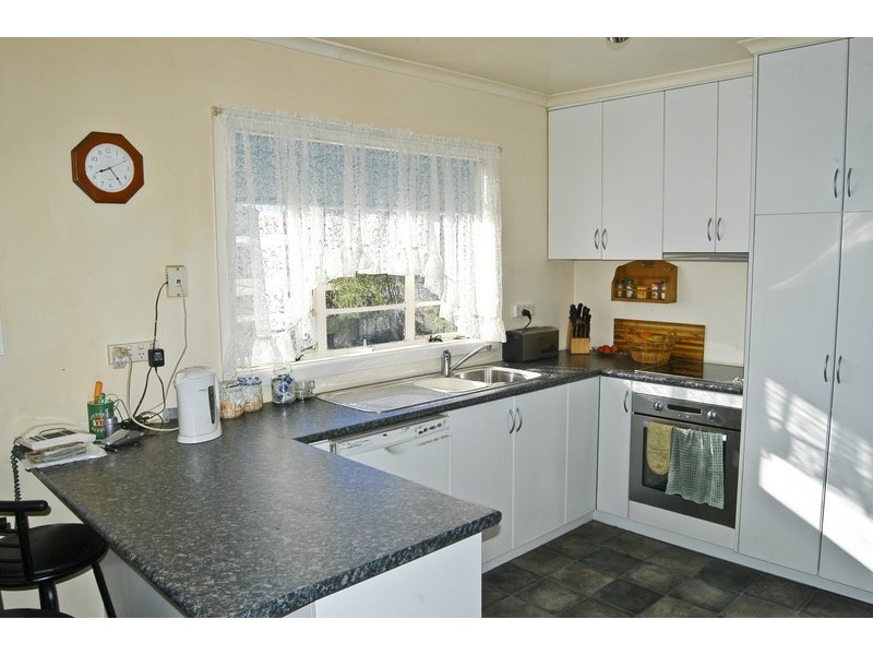 4 Fifth Avenue, Dodges Ferry TAS 7173
