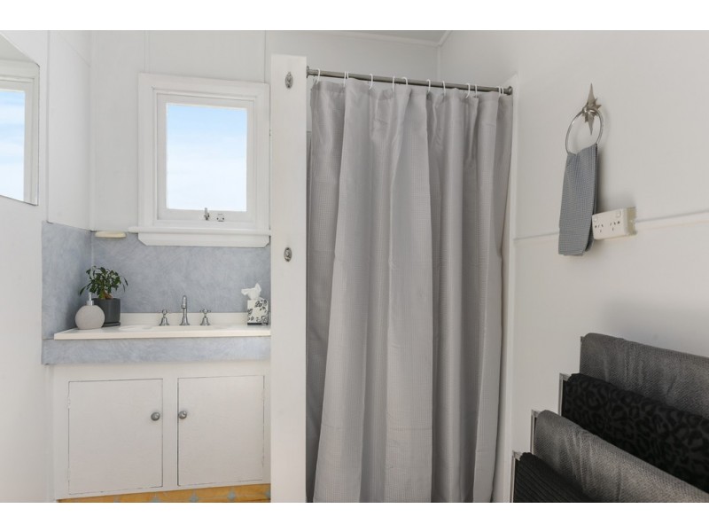 28 Fourth Avenue, Dodges Ferry TAS 7173