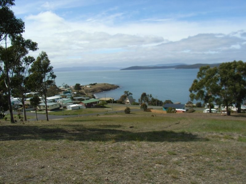 42 Robinia Street, Primrose Sands TAS 7173