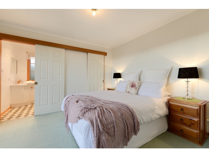 38 Reynolds Road, Midway Point TAS 7171
