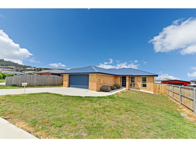 10 Loch Way, Oakdowns TAS 7019