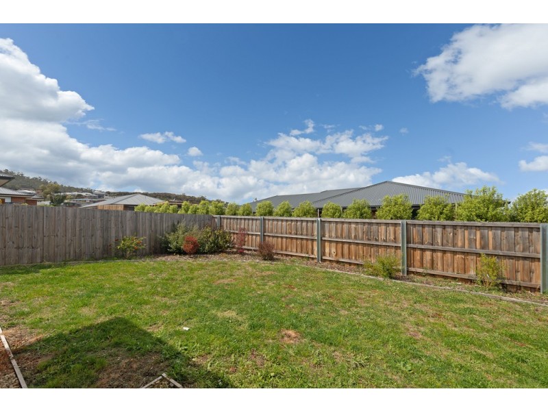 10 Loch Way, Oakdowns TAS 7019