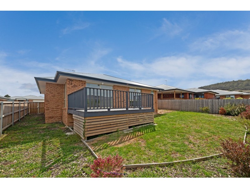 10 Loch Way, Oakdowns TAS 7019