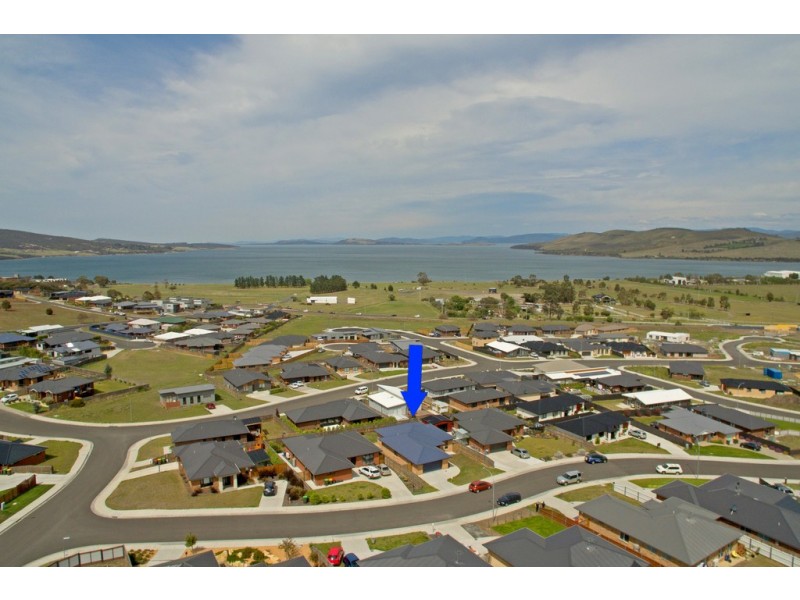 10 Loch Way, Oakdowns TAS 7019