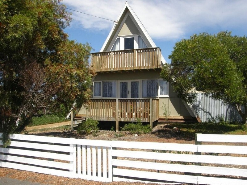 12 First Avenue, Midway Point TAS 7171