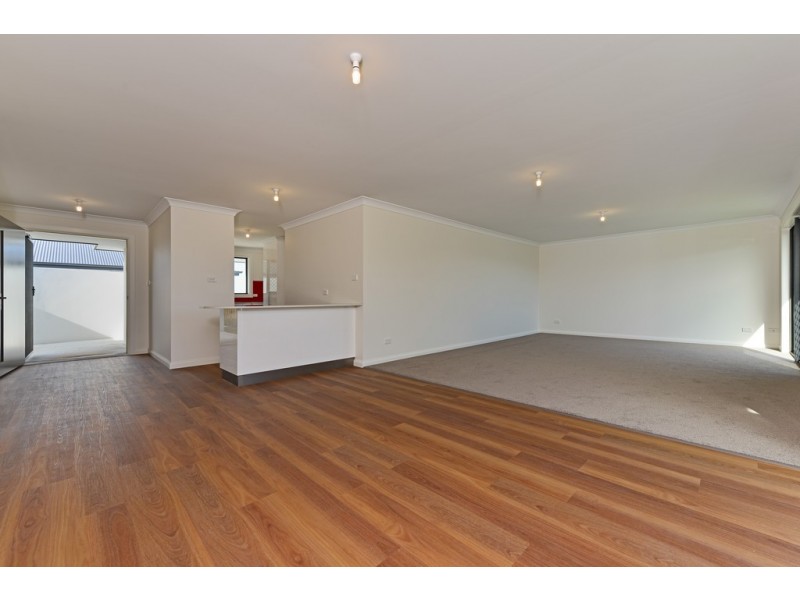 2/1 Stanford Court, Sorell TAS 7172