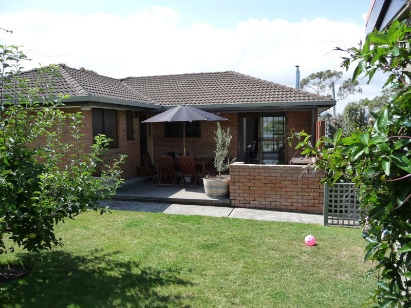 12 Lake Vue Parade, Midway Point TAS 7171