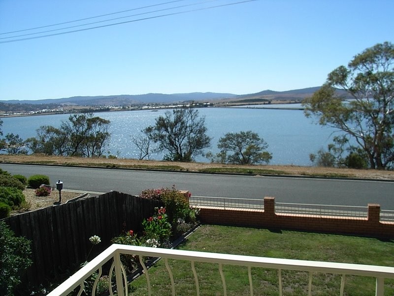 20 Lake Vue Parade, Midway Point TAS 7171