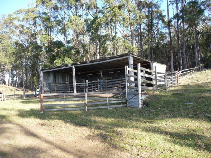951 Sand River Road, Buckland TAS 7190