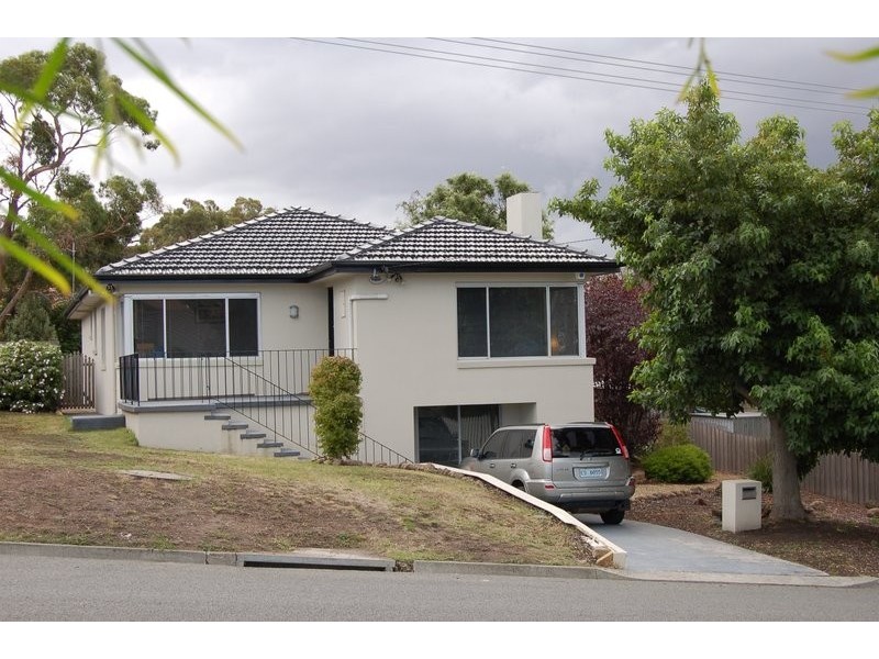 6 Suncrest Street, Midway Point TAS 7171